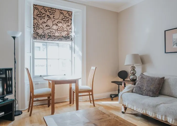 One-Bedroom Ground Floor Apartment